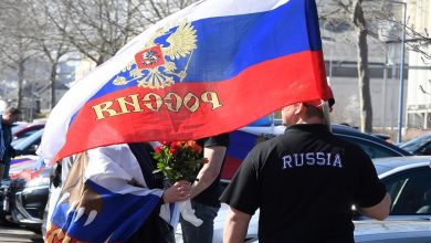 صورة مسيرة سيارات في أثينا دعما لروسيا