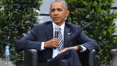 صورة أوباما: منصات التواصل الاجتماعي أحد الأسباب الرئيسية لضعف الديمقراطيات