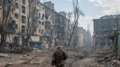 صورة عسكري أوكراني مصاب بالإيدز يدلي باعترافات بعد استسلامه