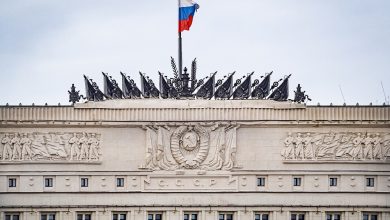 صورة الدفاع الروسية: النازيون الأوكرانيون أحرقوا أكثر من 50 ألف طن من الحبوب في ميناء ماريوبول