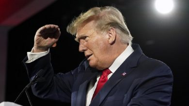 صورة ترامب يحذر من حرب عالمية ثالثة نتيجة لسياسات بايدن تجاه أوكرانيا