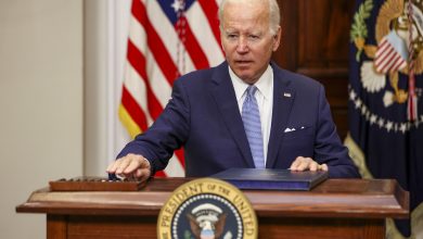 صورة “وول ستريت جورنال” تصف تصريحات بايدن عن “تضخم بوتين” بـ”الكاذبة” وتشرح الأسباب