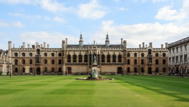 صورة جامعة كامبريدج تقرّ باستفادتها من تجارة الرقيق