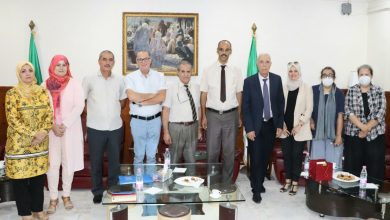 صورة تنصيب الأستاذ فارس مختاري مديرا لجامعة الجزائر1 بالنيابة