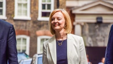 صورة المعارضة البريطانية تعتبر تراس تهديدا للاقتصاد الوطني