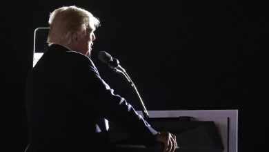 صورة ترامب يتوقع تصعيدا كبيرا وحربا