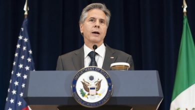 صورة بلينكن: ندرس العواقب المترتبة على قرار السعودية خفض الإنتاج النفطي