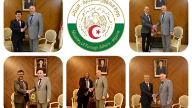 صورة السيد عطاف يستقبل سفراء وممثلي الدول الخمسة الأعضاء في مجموعة البريكس