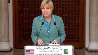 صورة سفيرة الولايات المتحدة بالجزائر تؤكد على”العلاقات القوية” التي تجمع البلدين