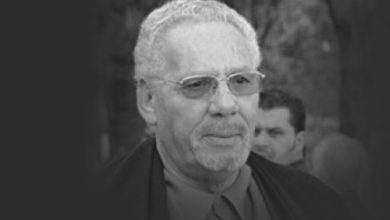 صورة اللواء المجاهد المتقاعد خالد نزار وزير الدفاع الأسبق في ذمة الله بعد مرض عضال